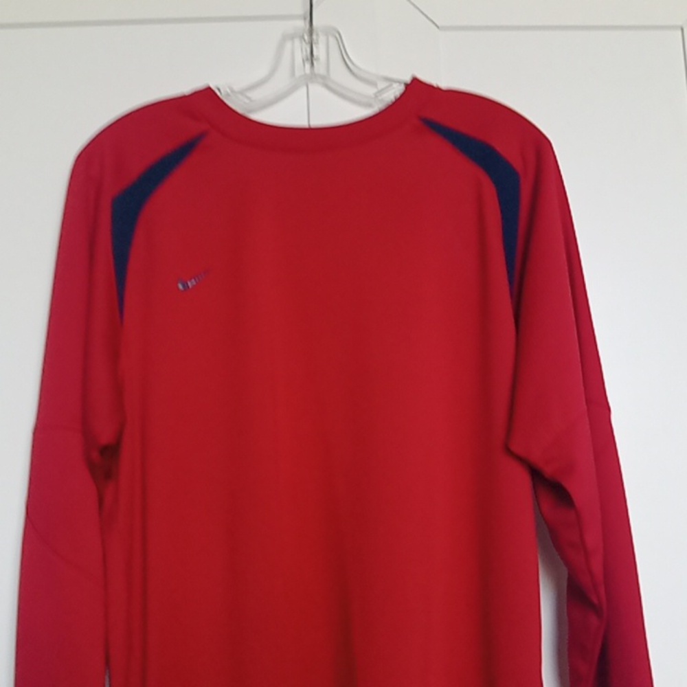 Nike Sphere Dry Long Sleeve Shirt  (Cardinals Logo and Shirt Tag Faded)
